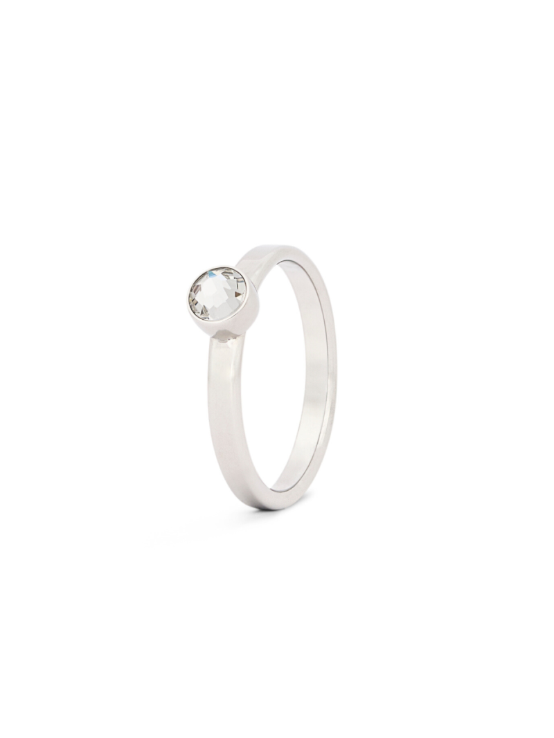 April diamant staal