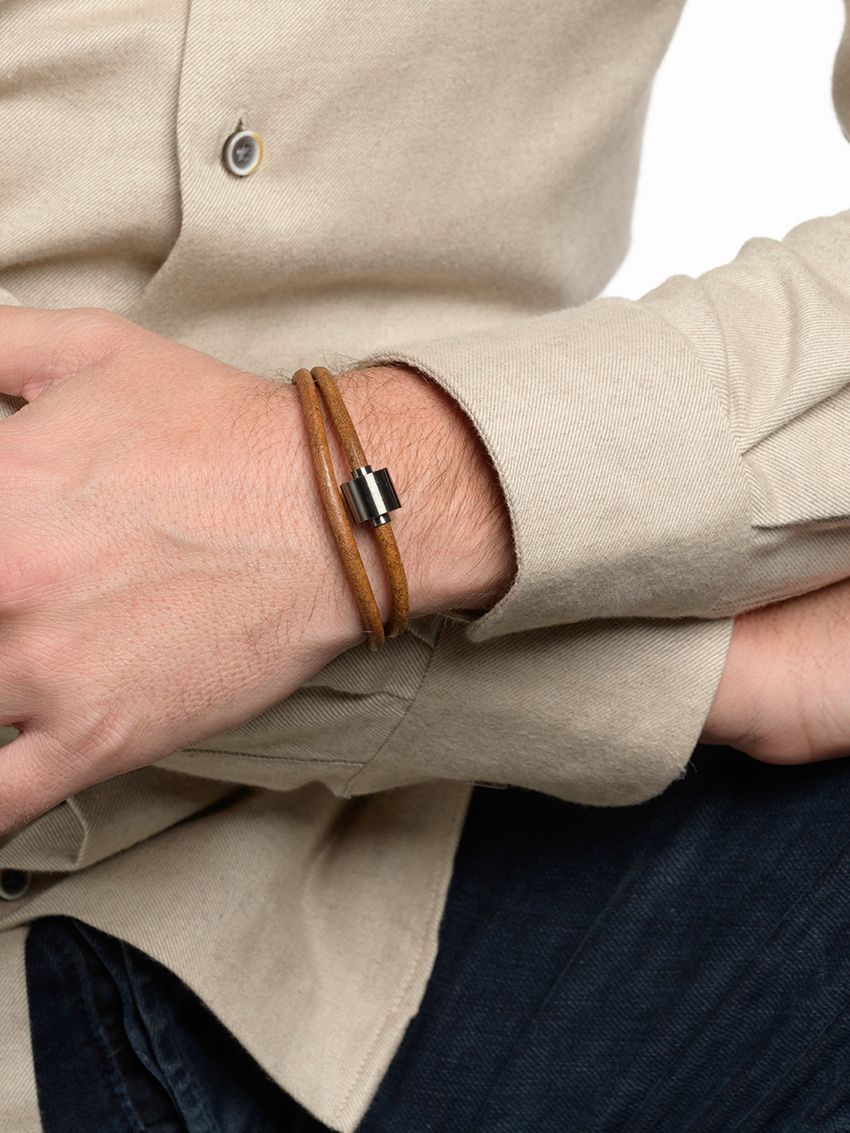 Glad leder cognac